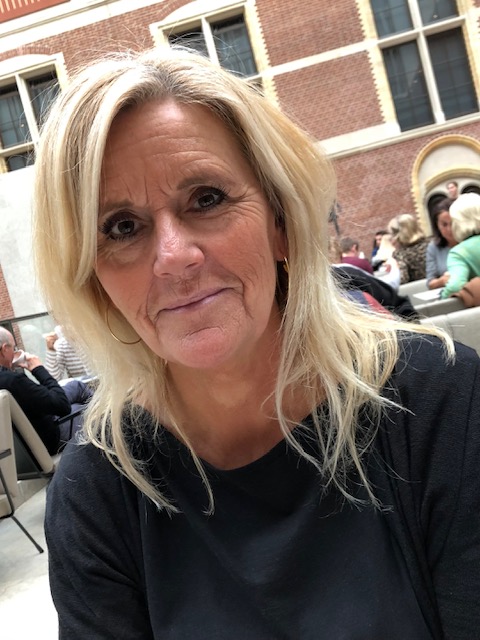 Anja Brouwer Amsterdam – Tandartspraktijk de Wolvenstraat Jordaan